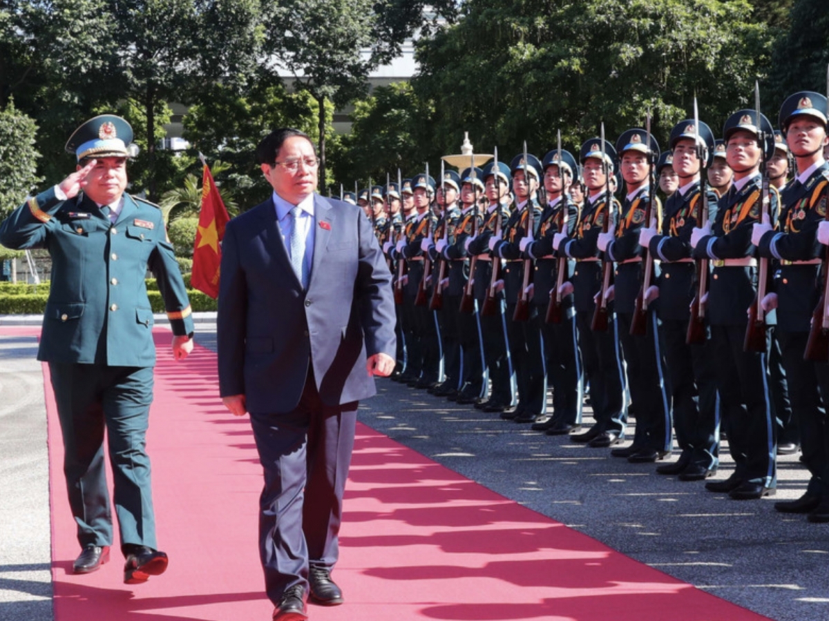 PM urges Air Defence – Air Force to build revolutionary, elite, modern unit